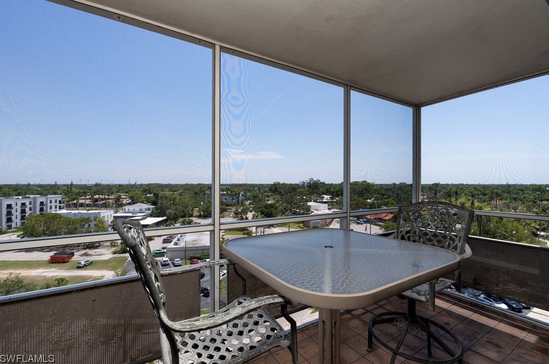 2350 1st St, Fort Myers FL 33901-3317 exterior