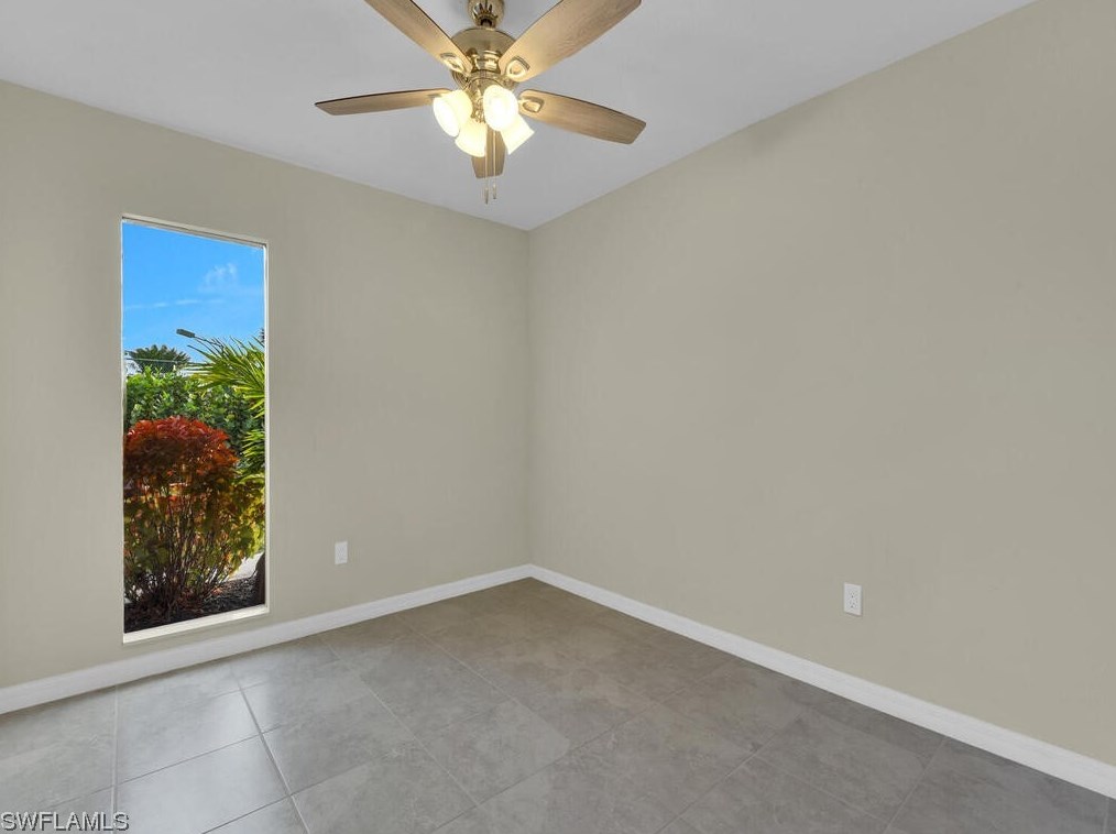 17327 Birchwood Ln, Fort Myers FL  33908-6183 exterior