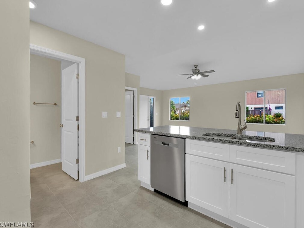 17327 Birchwood Ln, Fort Myers FL  33908-6183 exterior