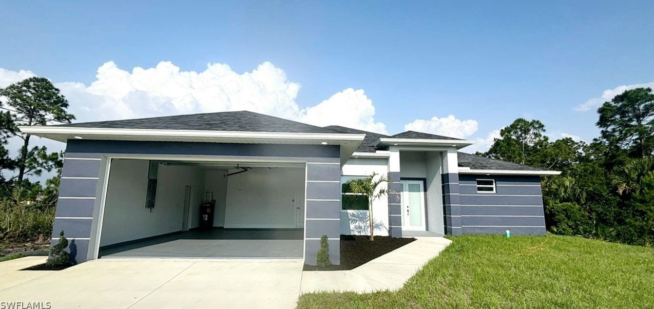 2812 Judy Ave, Lehigh Acres FL  33971 exterior