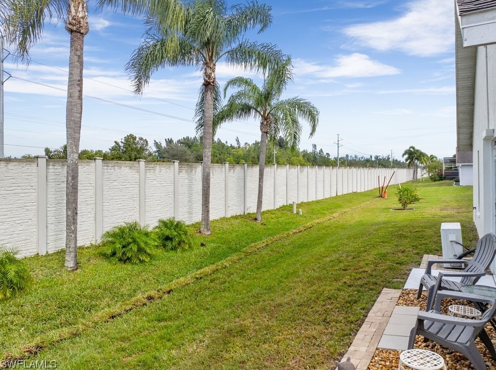 3561 Gloxinia Dr, Fort Myers FL  33917-2060 exterior