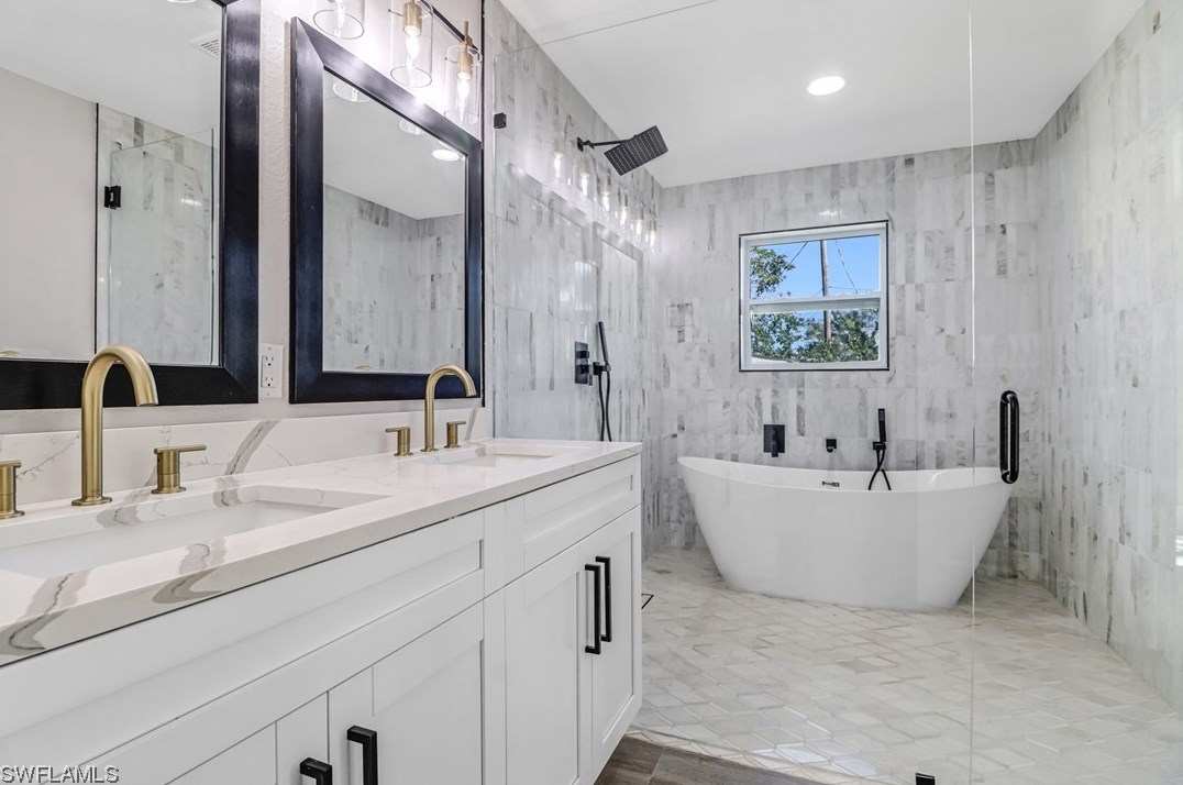 4321 Mariner Rd, Bonita Springs FL 34134-3964 exterior