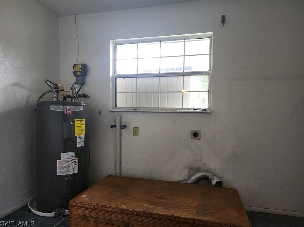 522 Michael Ave, Lehigh Acres FL  33936-1044 exterior