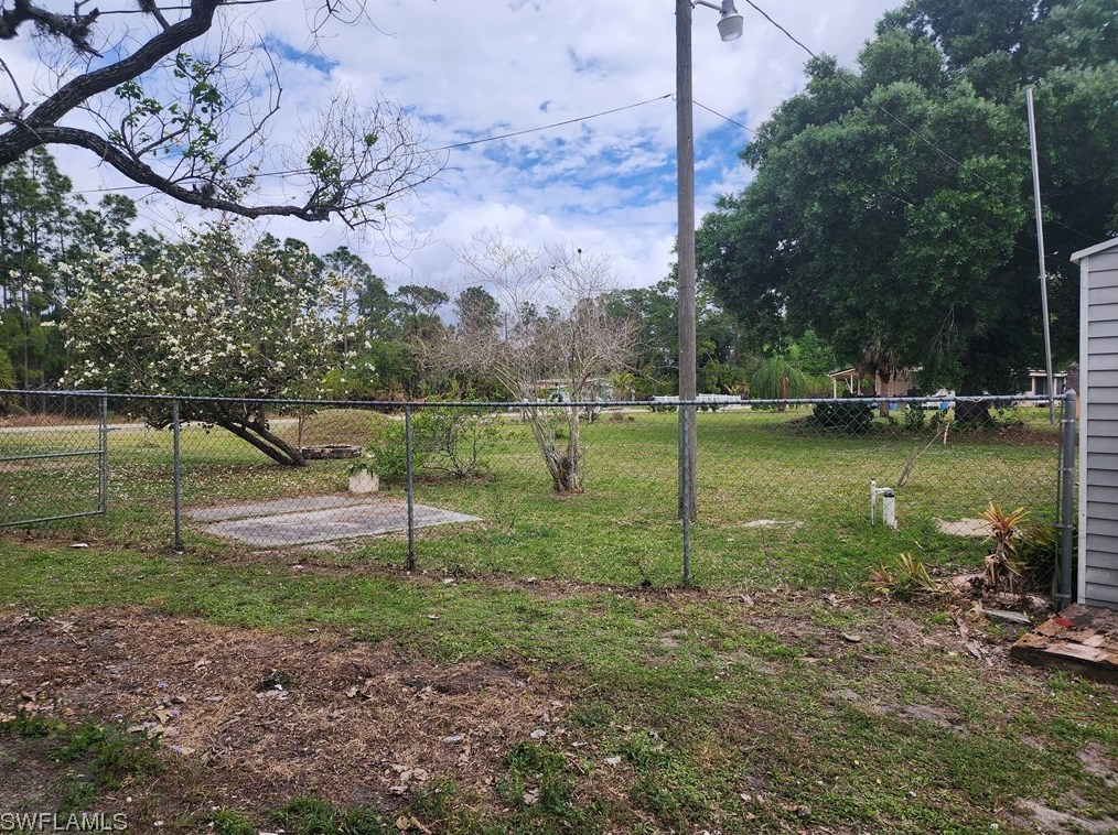 522 Michael Ave, Lehigh Acres FL  33936-1044 exterior