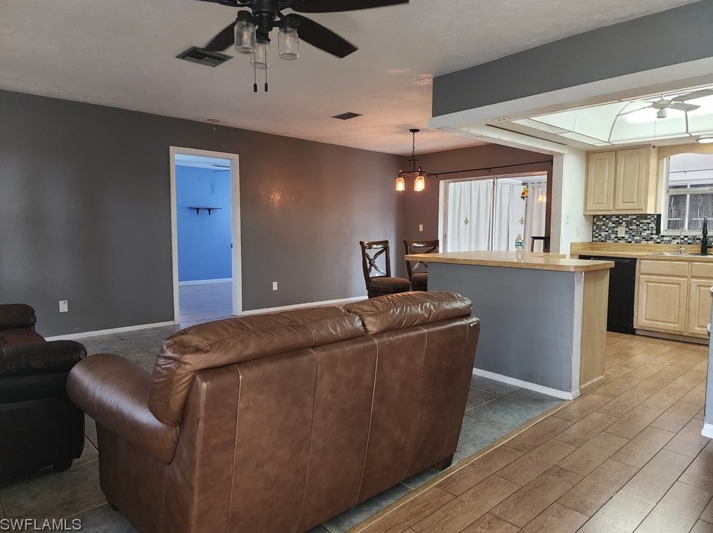 522 Michael Ave, Lehigh Acres FL  33936-1044 exterior