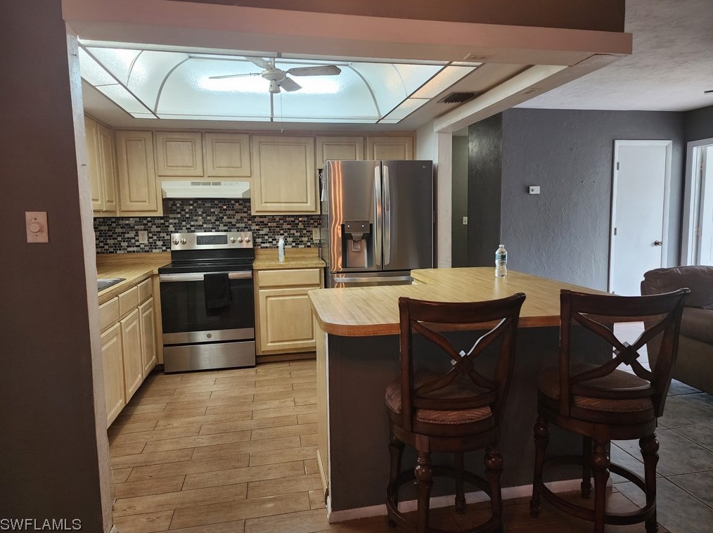 522 Michael Ave, Lehigh Acres FL  33936-1044 exterior