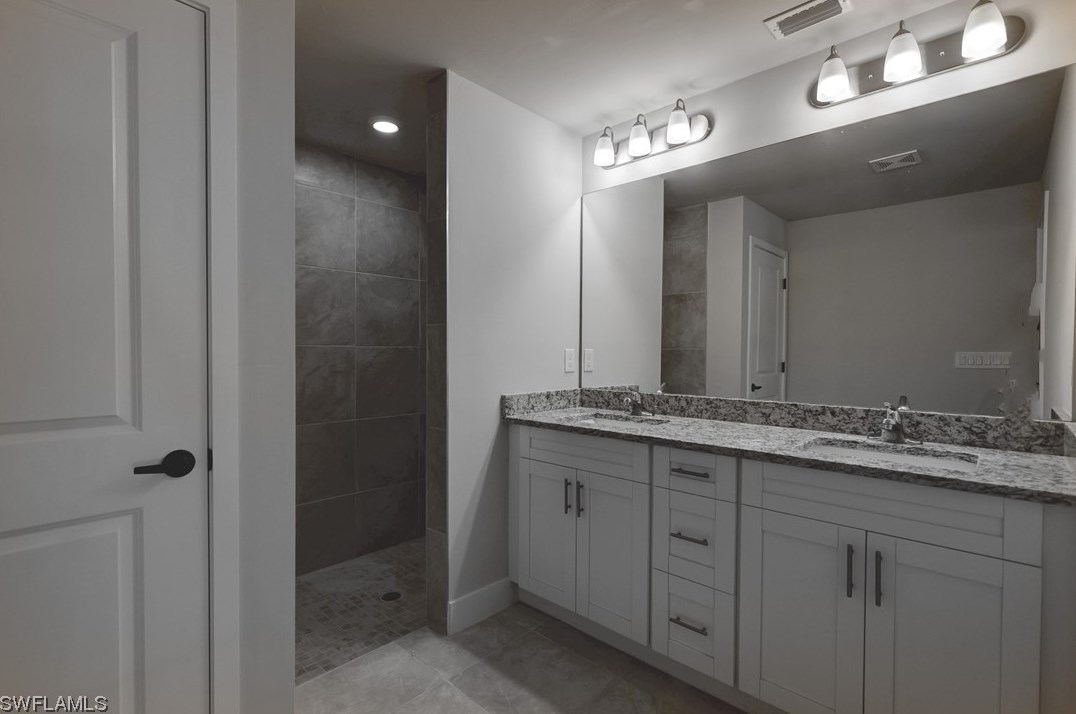 904 Wagner Ave, Lehigh Acres FL  33972-8319 exterior