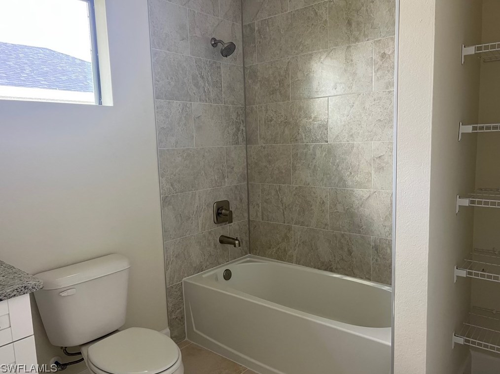 332 Peerless St, Lehigh Acres FL 33974-9440 exterior