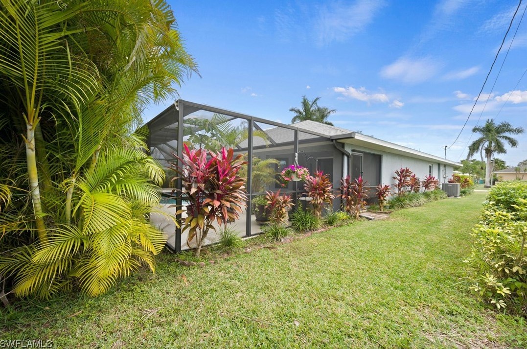 3708 2 Pl, Cape Coral FL  33904-4814 exterior