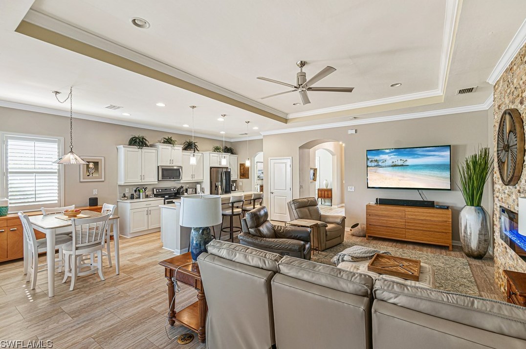 10614 Carena Cir, Fort Myers FL  33913-6818 exterior