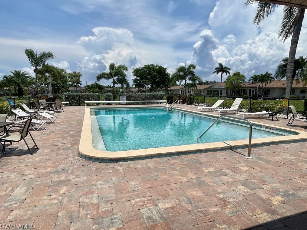 1418 Sautern Dr, Fort Myers FL  33919-2731 exterior