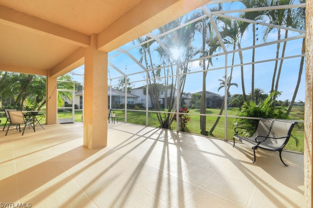 7755 Cameron Cir, Fort Myers FL  33912-5667 exterior