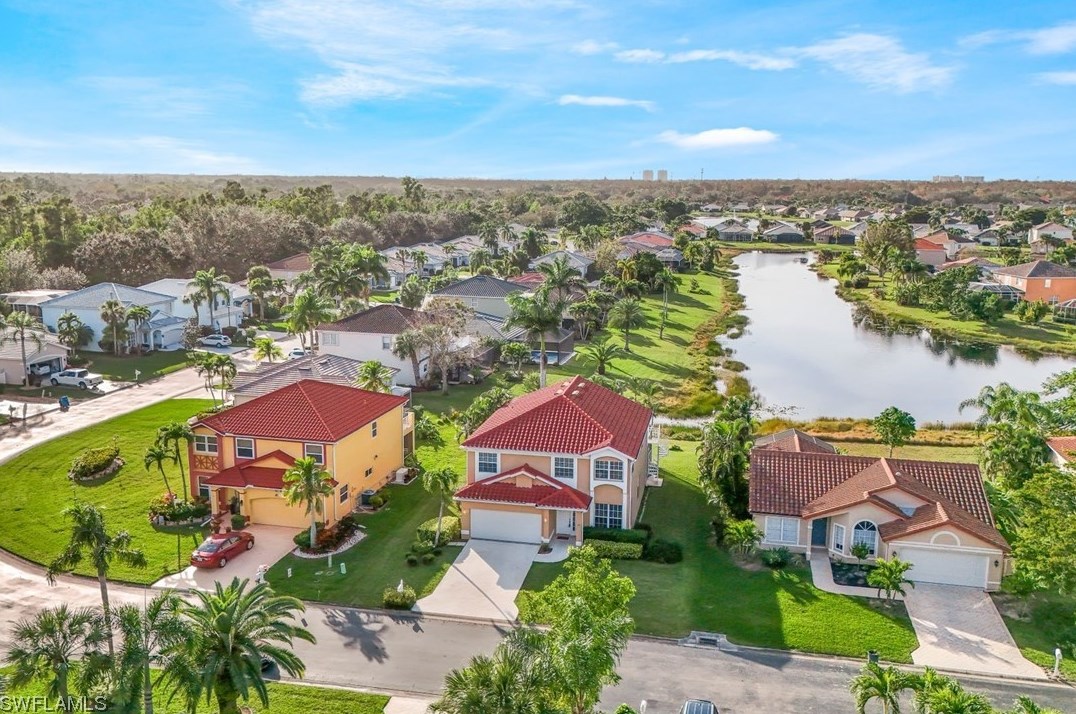 7755 Cameron Cir, Fort Myers FL  33912-5667 exterior