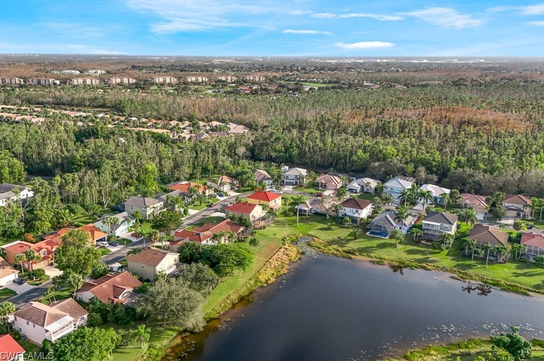 7755 Cameron Cir, Fort Myers FL  33912-5667 exterior