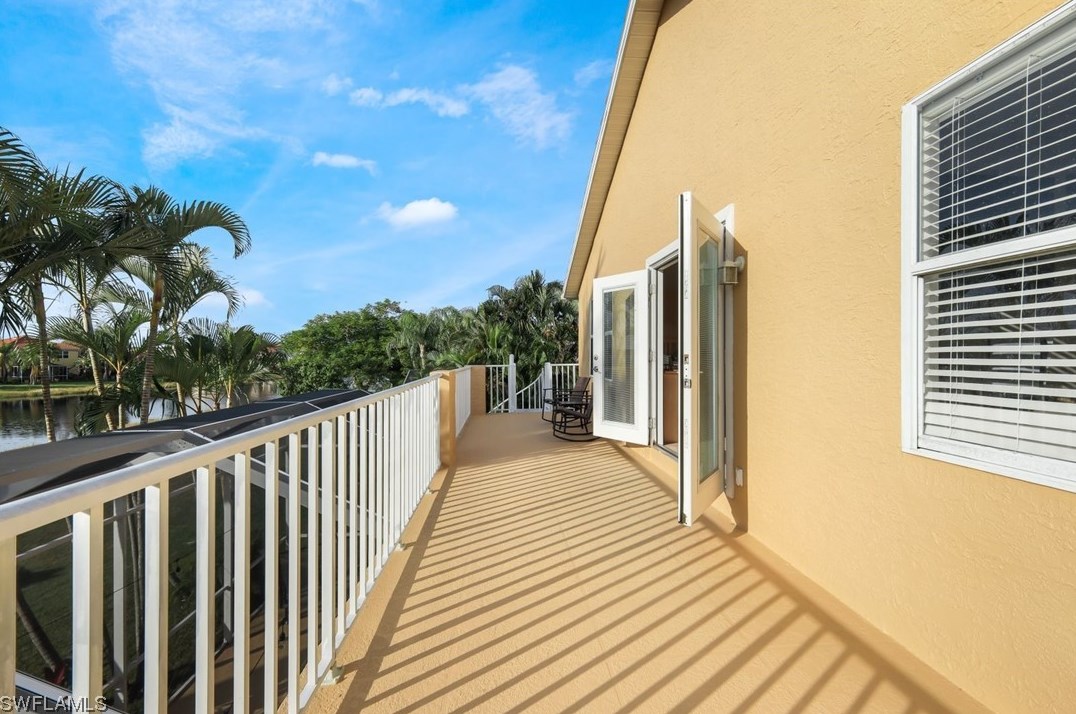 7755 Cameron Cir, Fort Myers FL  33912-5667 exterior