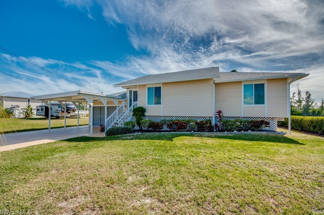 3289 8 Ave, Saint James City FL  33956-2130 exterior