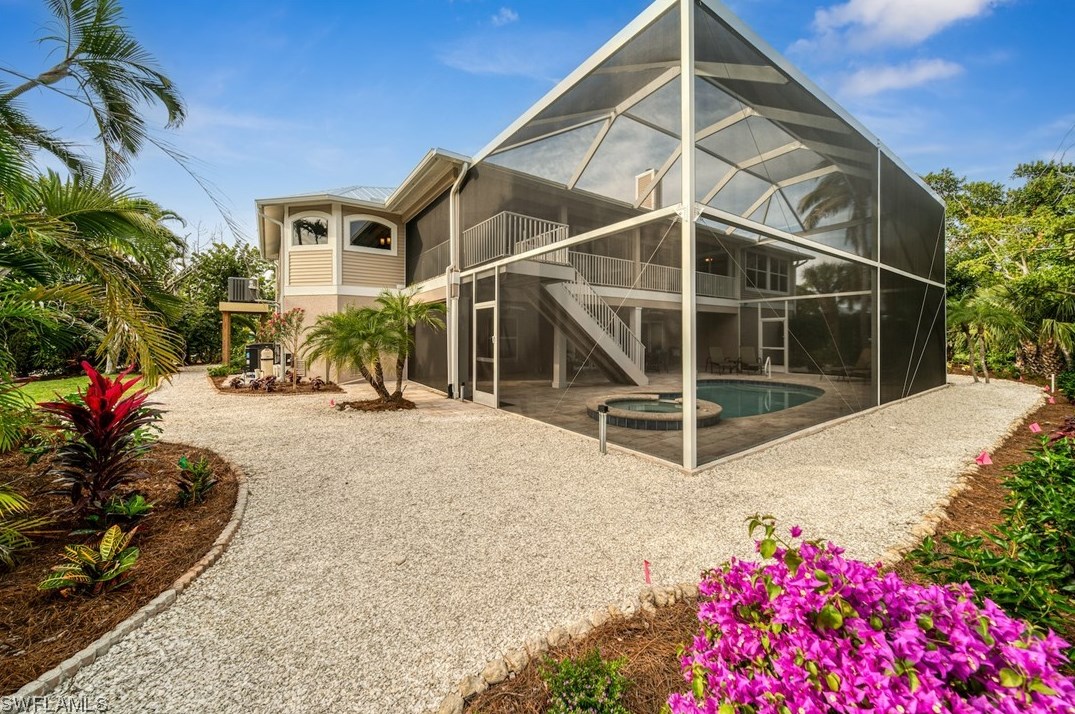 4428 Waters Edge Ln, Sanibel FL  33957-2805 exterior