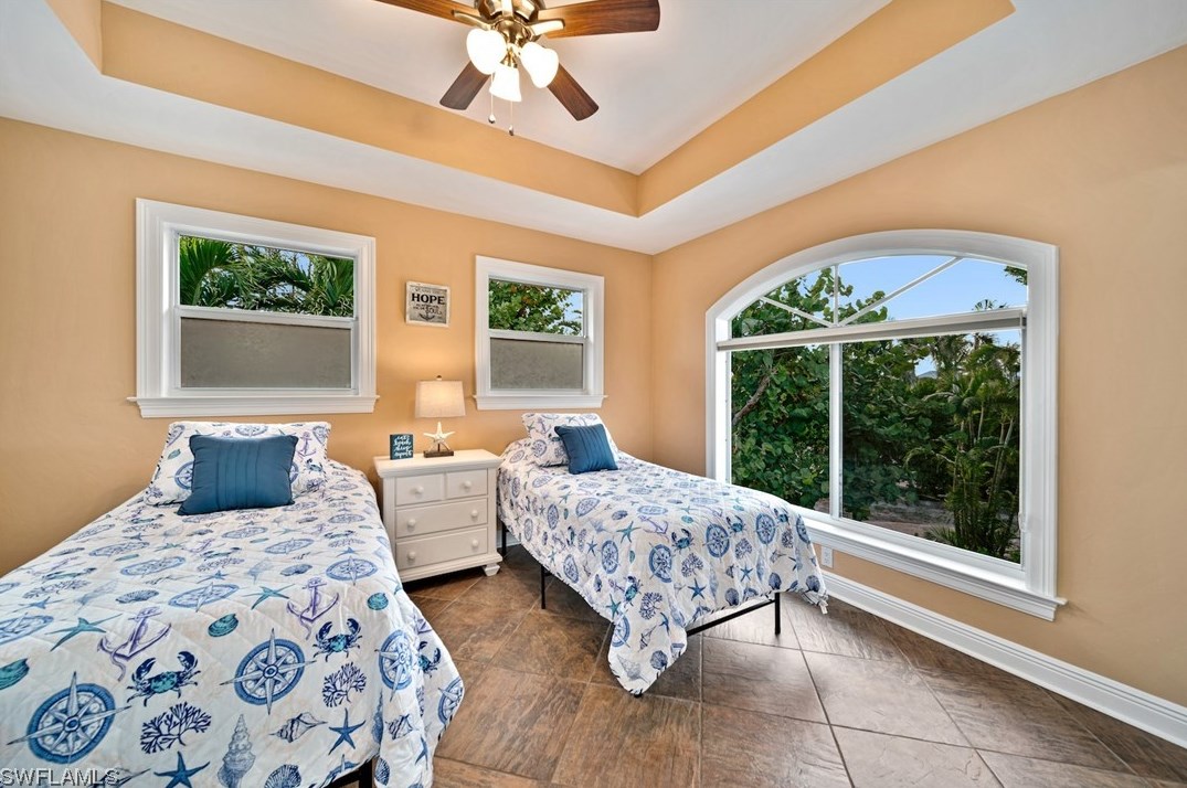 4428 Waters Edge Ln, Sanibel FL  33957-2805 exterior