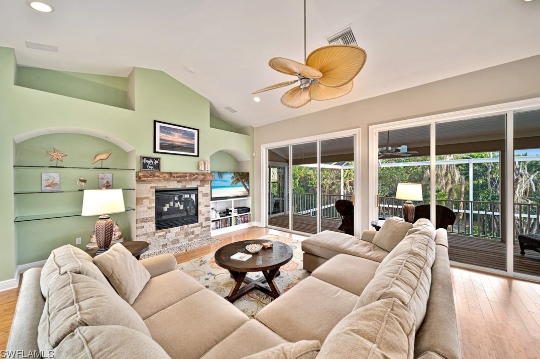 4428 Waters Edge Ln, Sanibel FL  33957-2805 exterior