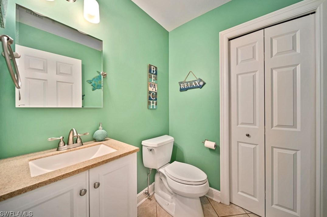 4428 Waters Edge Ln, Sanibel FL  33957-2805 exterior
