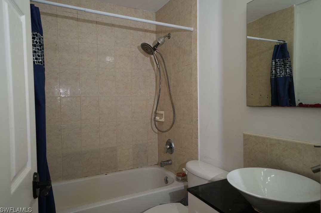 3604 21st St, Alva FL  exterior