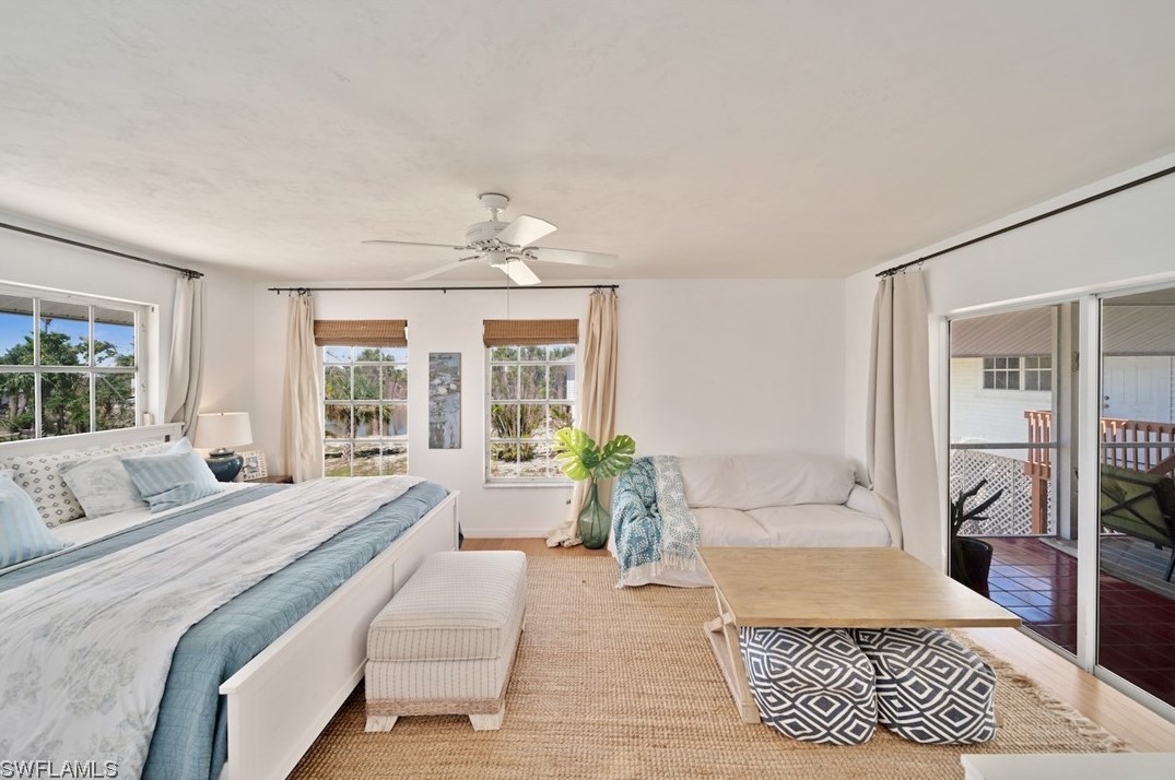 220 Palm Lk Dr, Sanibel FL 33957-5601 exterior