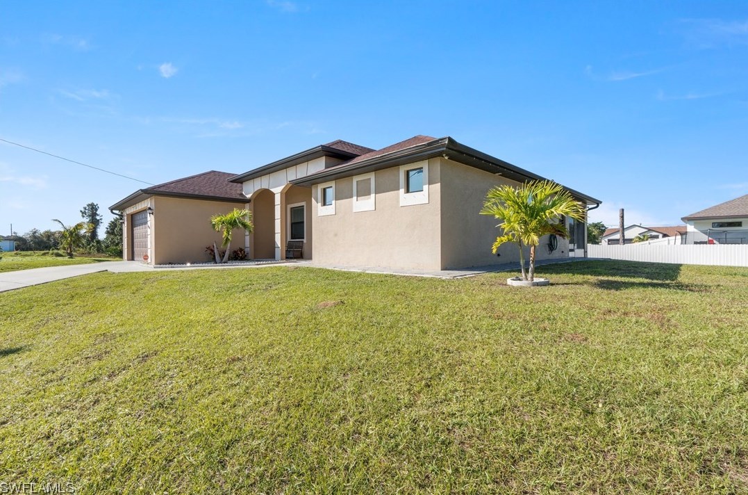 3510 11th Ct, Lehigh Acres FL  33971-7203 exterior