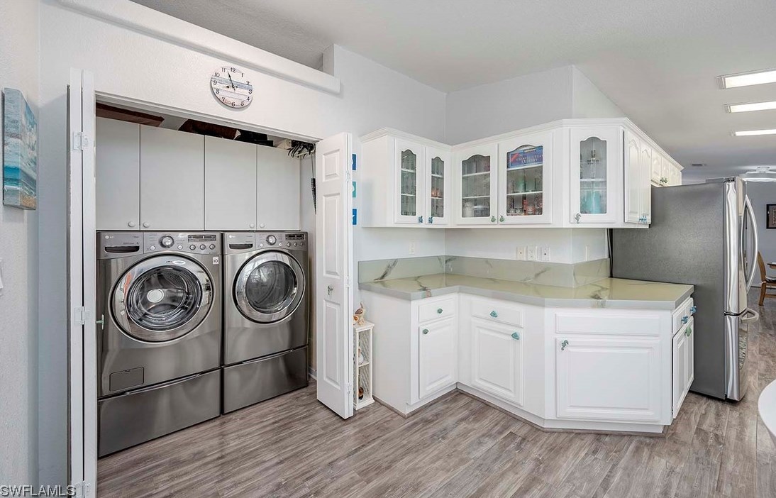 114 Conestoga Trl, Fort Myers FL 33917-3051 exterior