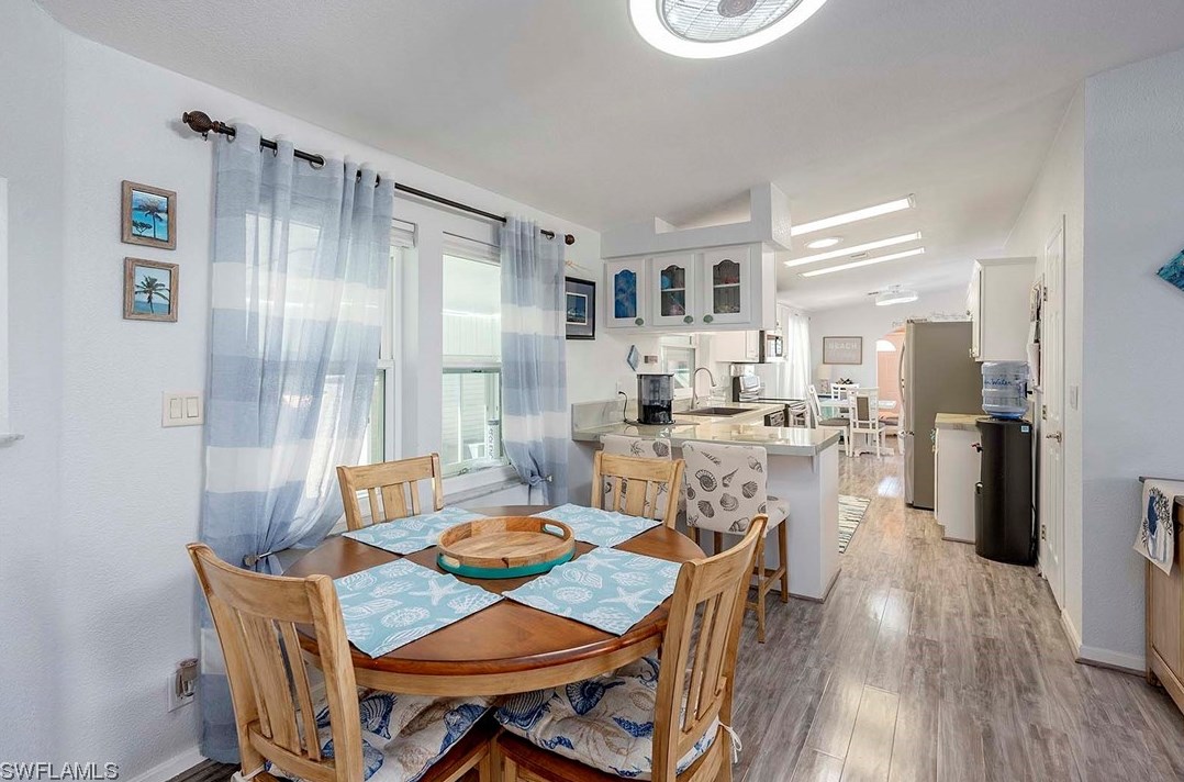 114 Conestoga Trl, Fort Myers FL 33917-3051 exterior