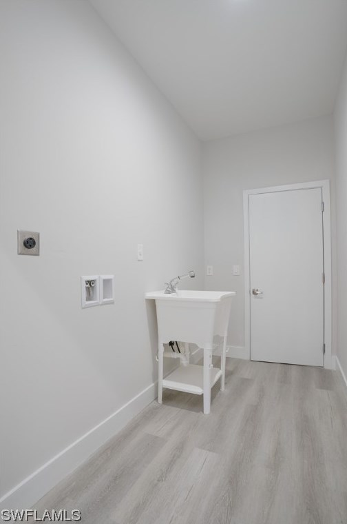 2813 45 St, Lehigh Acres FL 33976-4709 exterior