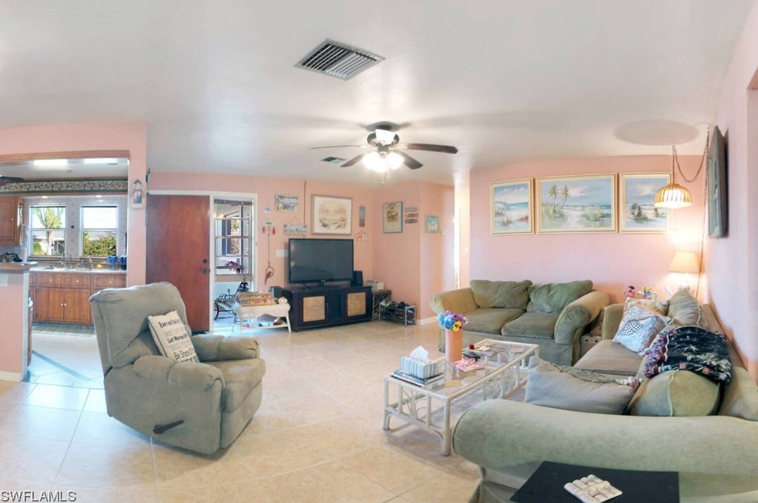 108 42nd Ter, Cape Coral FL  33904-8323 exterior