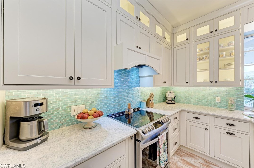 825 Retta Esplanade, Punta Gorda FL 33950-0036 exterior