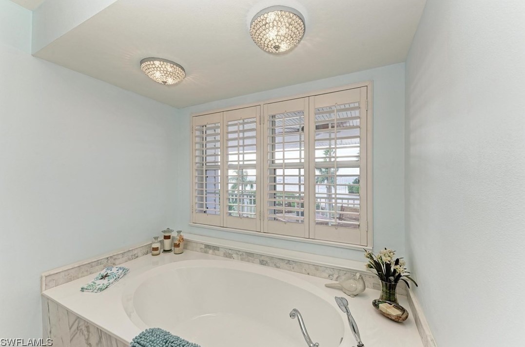 825 Retta Esplanade, Punta Gorda FL 33950-0036 exterior