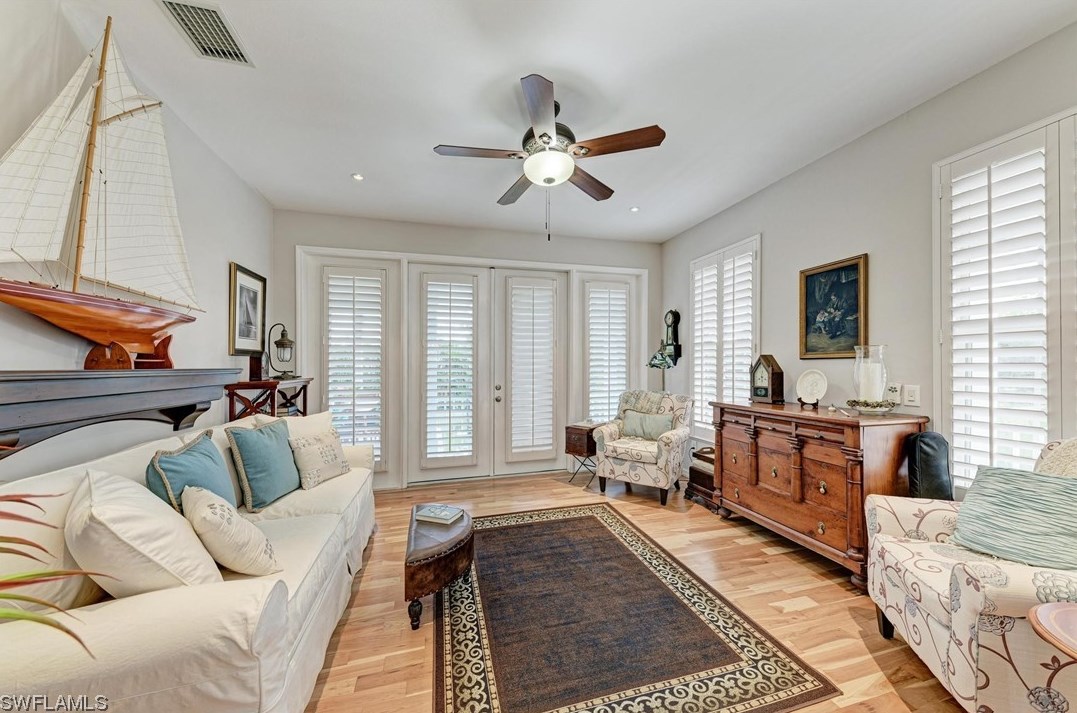 825 Retta Esplanade, Punta Gorda FL 33950-0036 exterior