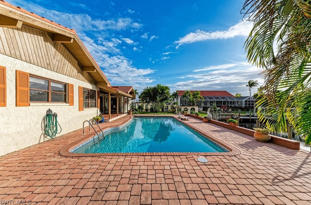 37 Hibiscus Dr, Punta Gorda FL 33950-5076 exterior