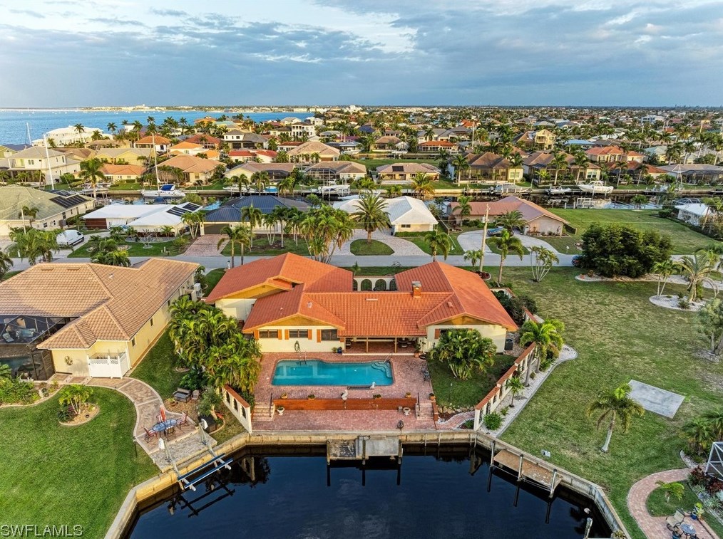 37 Hibiscus Dr, Punta Gorda FL 33950-5076 exterior