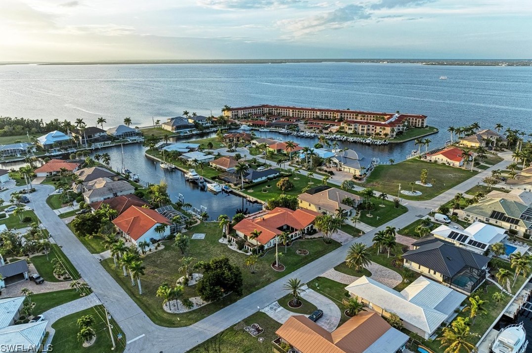 37 Hibiscus Dr, Punta Gorda FL 33950-5076 exterior