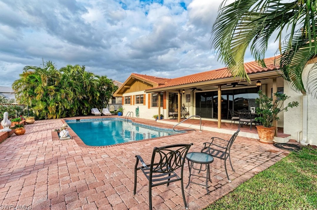 37 Hibiscus Dr, Punta Gorda FL 33950-5076 exterior