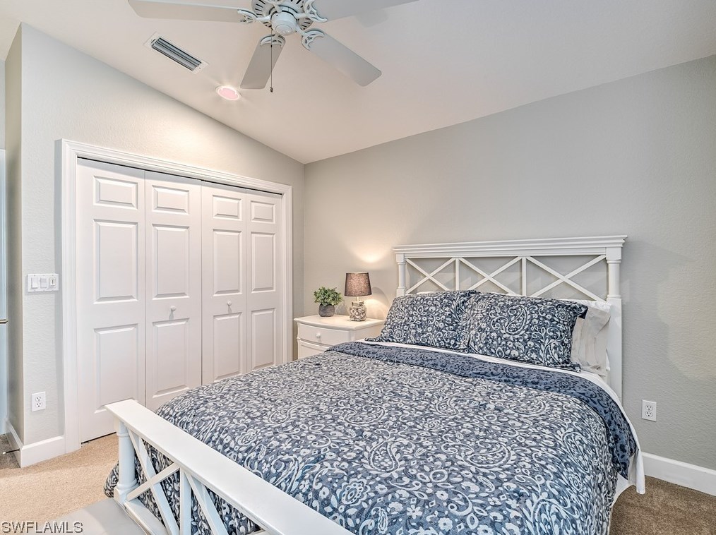 8802 New Castle Dr, Fort Myers FL 33908-5658 exterior