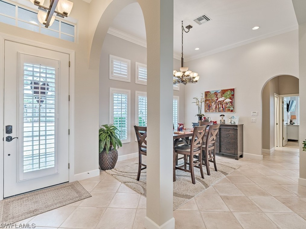 8802 New Castle Dr, Fort Myers FL 33908-5658 exterior