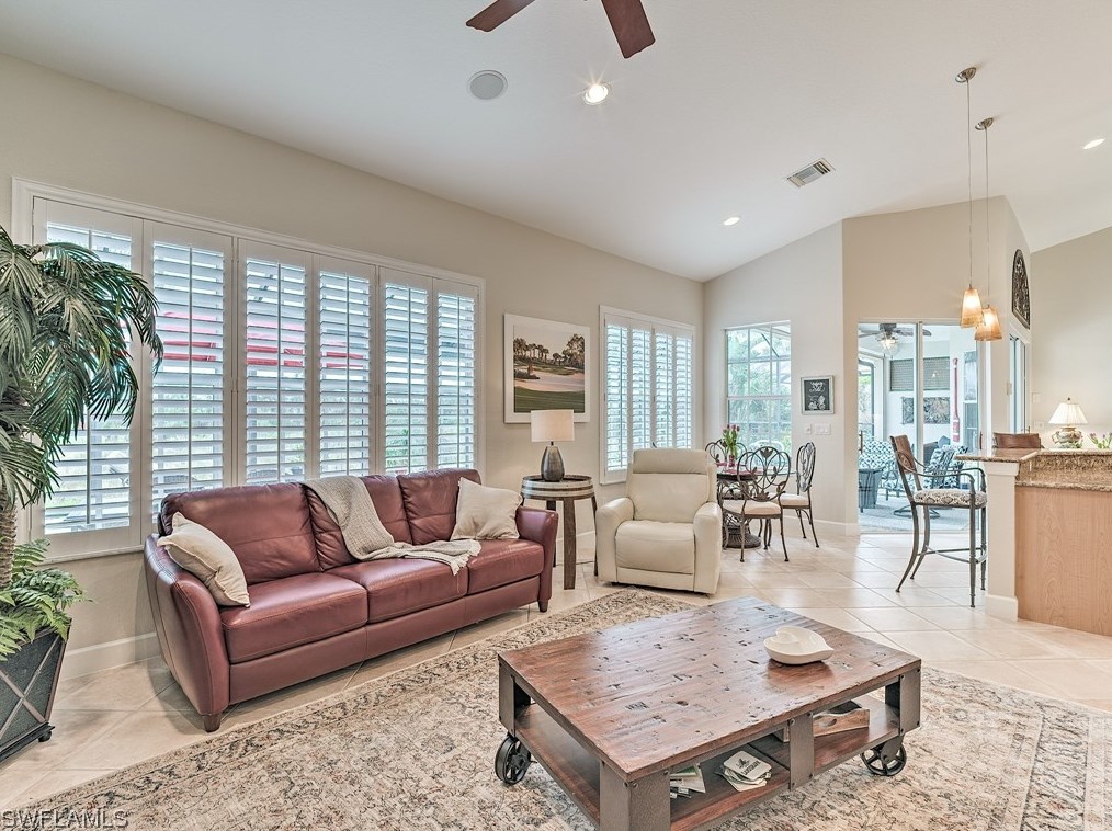 8802 New Castle Dr, Fort Myers FL 33908-5658 exterior