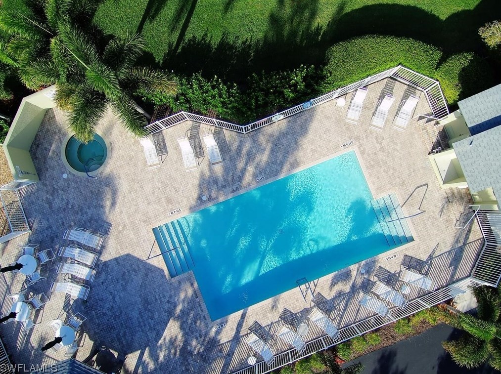 401 Mcgregor Park Cir, Fort Myers FL  33908-5413 exterior