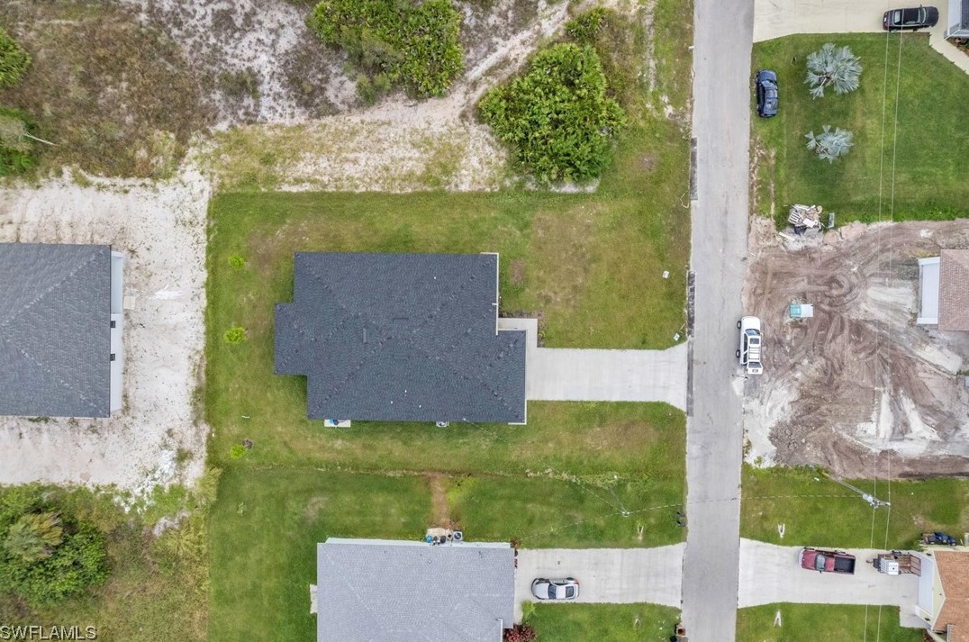 329 Peerless St, Lehigh Acres FL 33974-9440 exterior