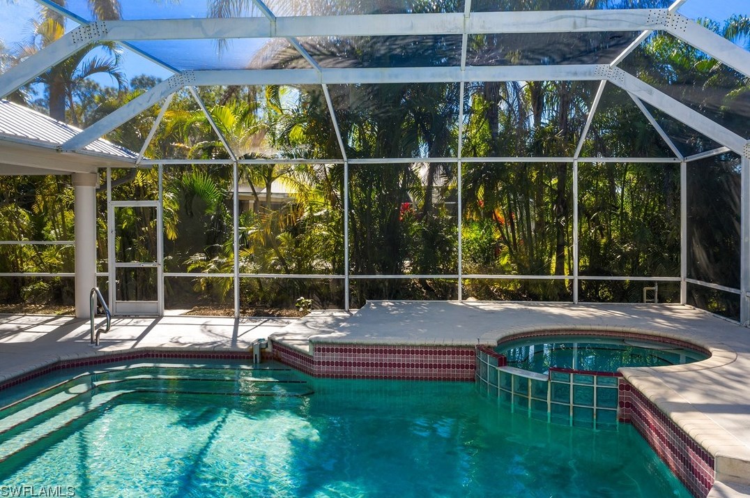 819 Glenn Ave, Lehigh Acres FL 33972-3334 exterior