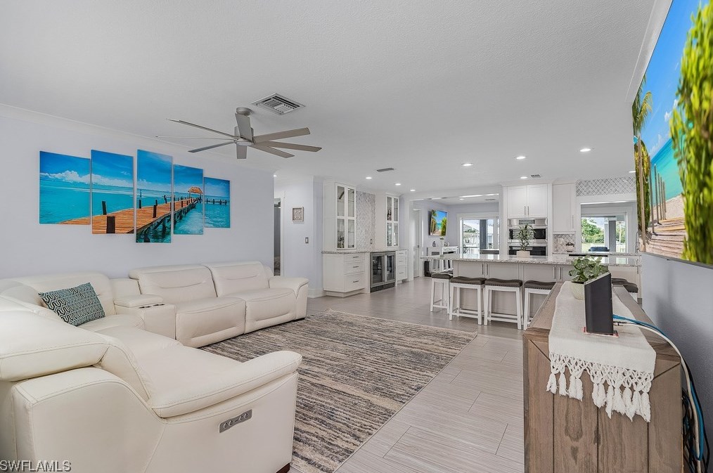 2195 Havana Ave, Fort Myers FL  33905-4825 exterior