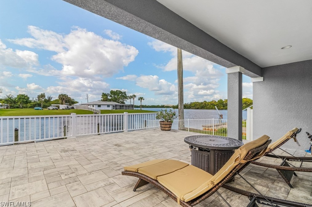 2195 Havana Ave, Fort Myers FL  33905-4825 exterior
