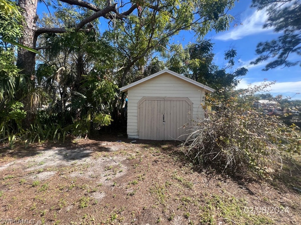 2311 Katherine St, Fort Myers FL  33901-9544 exterior