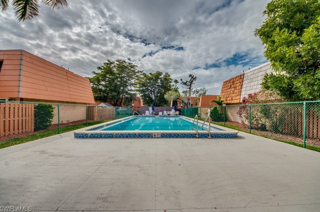 1708 Park Meadows Dr, Fort Myers FL  33907-3736 exterior