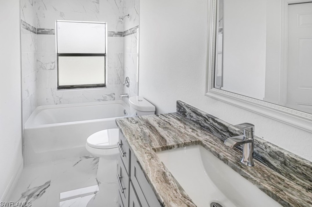 3217 31st St, Lehigh Acres FL  33971-5702 exterior