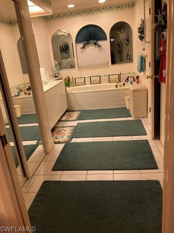 807 Roosevelt Ave, Lehigh Acres FL 33936-0924 exterior